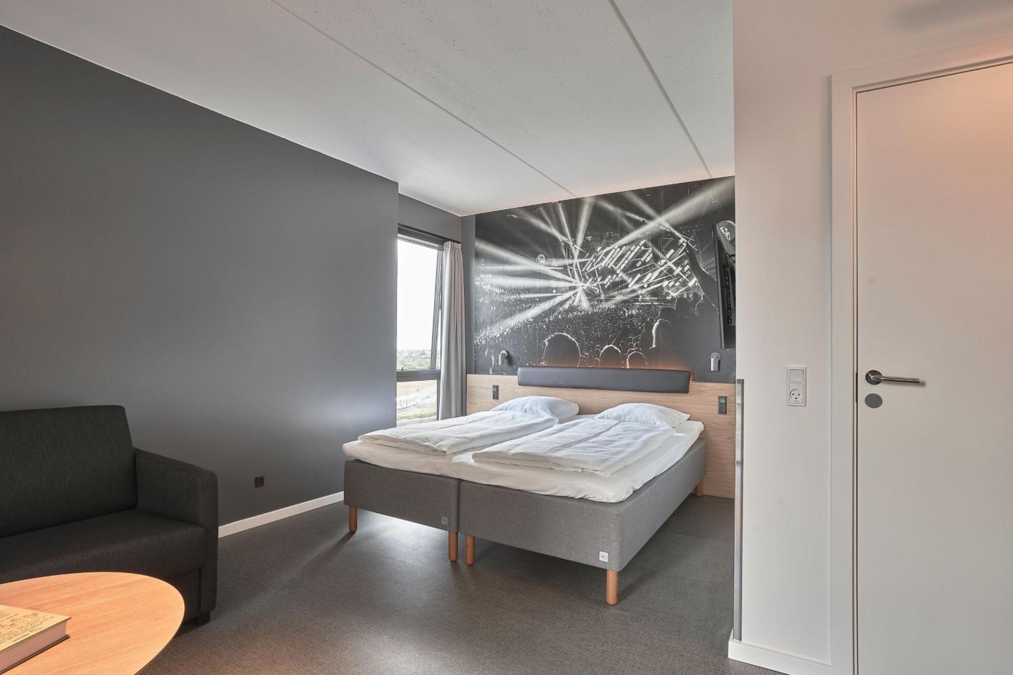 Hotell Four Points Flex By Sheraton Arena 3*